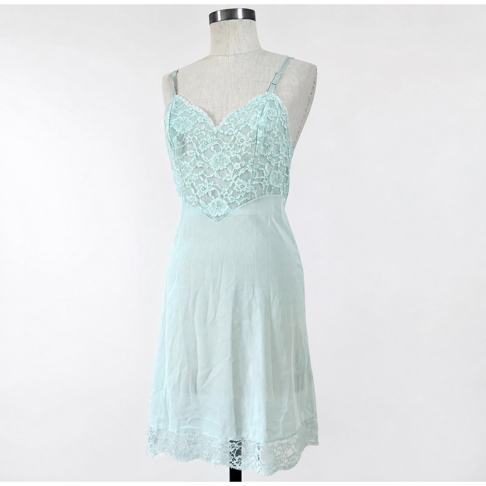 Vintage Vanity Fair Seafoam Green Lace Trim Slip Dress Antron III Nylon Size 32